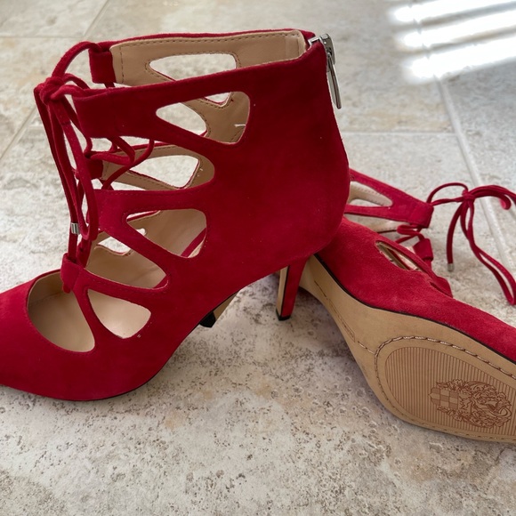 Red Vince Camuto Heels - Picture 2 of 5